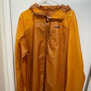 Brooks  Women’s  Size XXL  Orange Light  Jacket.